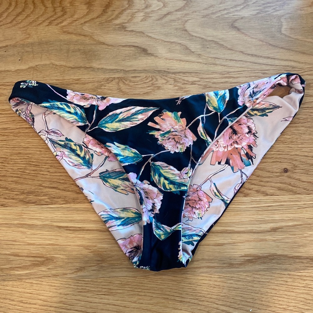 O’NEILL reversible black / blush bikini bottom